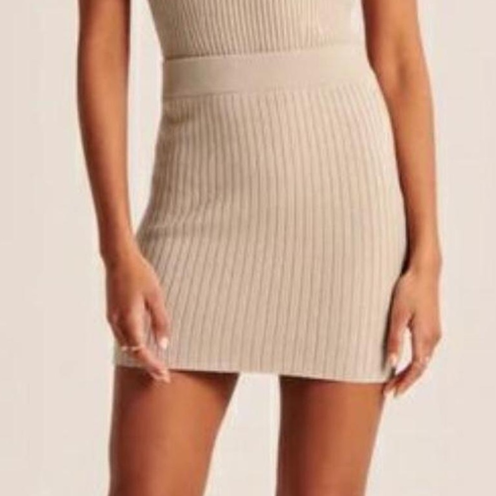Abercrombie & Fitch Ribbed Mini Skirt in Beige
